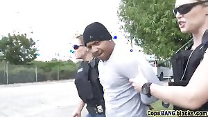 One hot female patrolman uses black felon's large penis toearns-a-lesson-hd-72p-porn-2